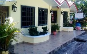 Hostal Bocas Tropical Paradise